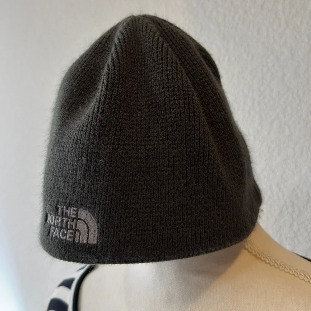 The North Face Beanie Unisex One Size Fleece Lined Dark Green Solid Fit Gorpcore